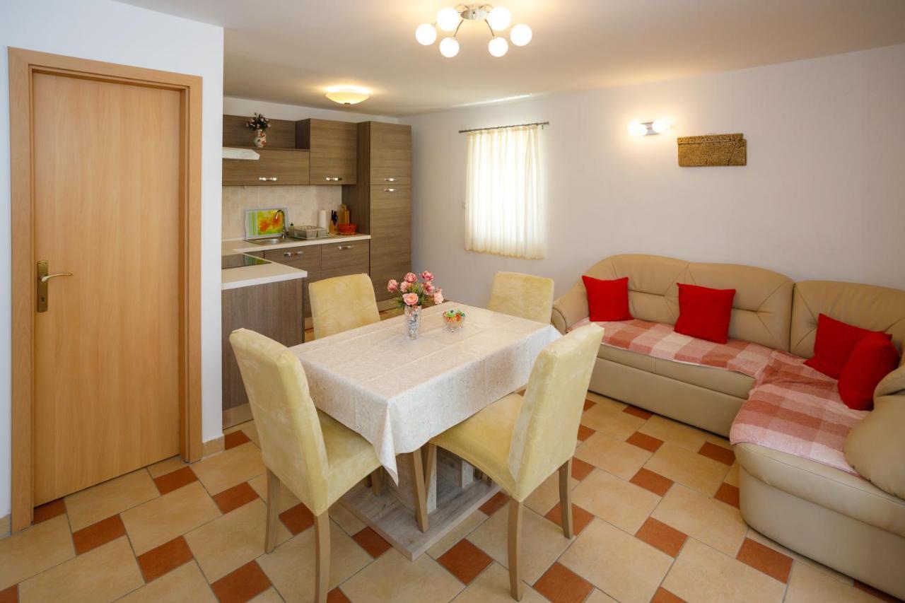 Apartmani Bakran Krk Town Dış mekan fotoğraf