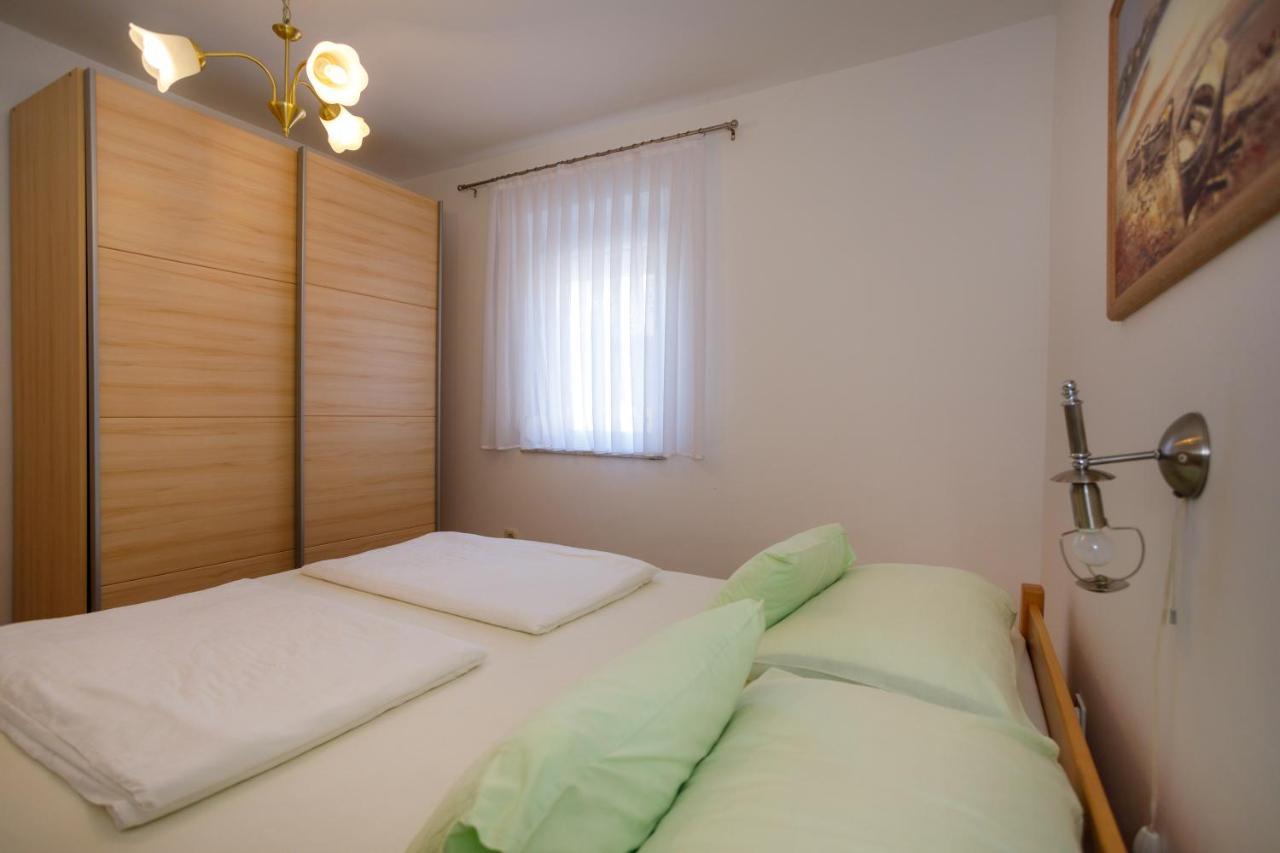 Apartmani Bakran Krk Town Dış mekan fotoğraf
