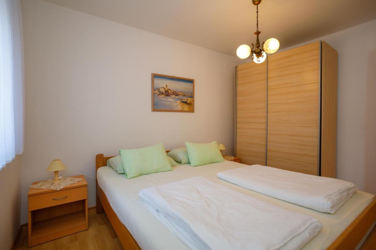 Apartmani Bakran Krk Town Dış mekan fotoğraf