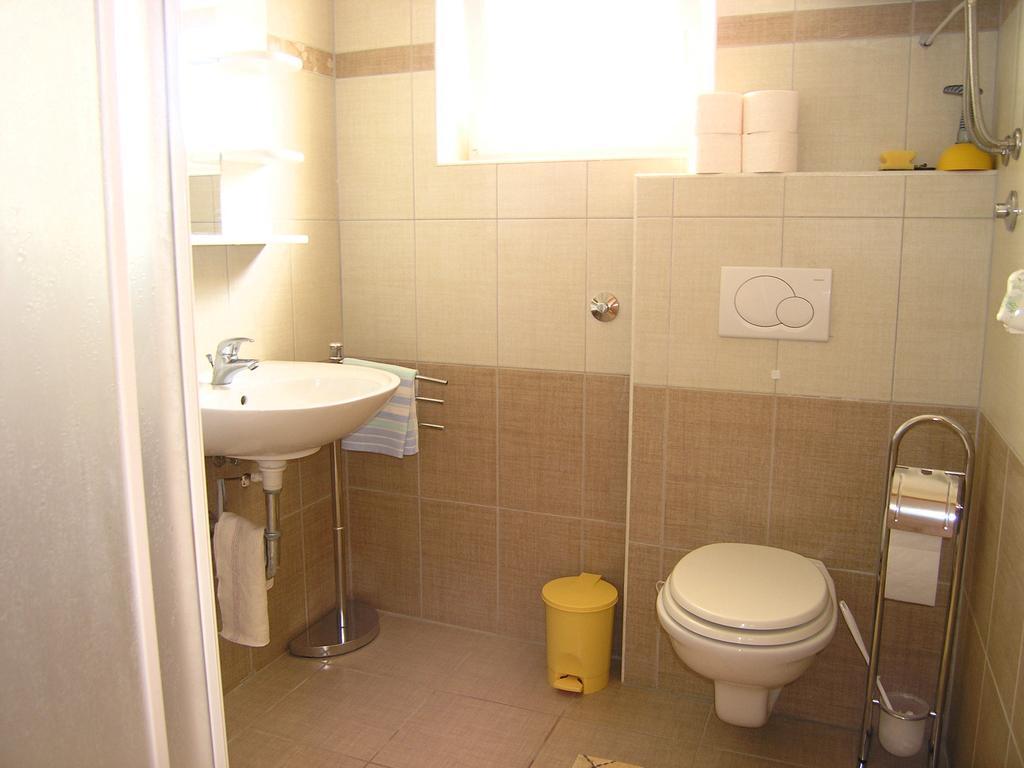 Apartmani Bakran Krk Town Dış mekan fotoğraf